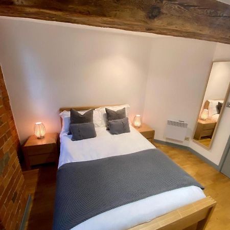 Stewart Docks Apartment Gloucester Buitenkant foto