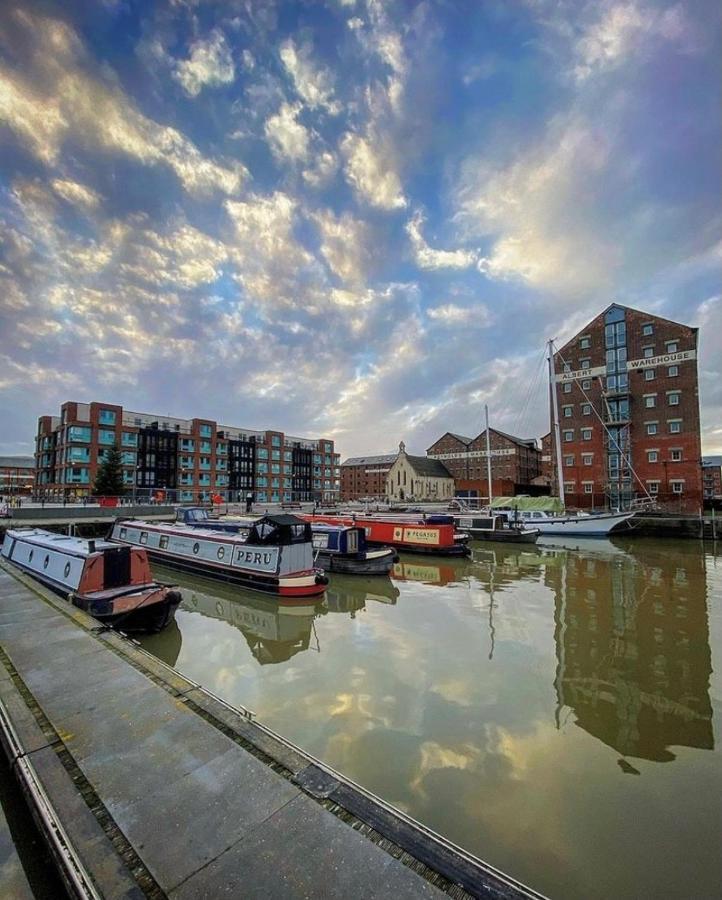 Stewart Docks Apartment Gloucester Buitenkant foto